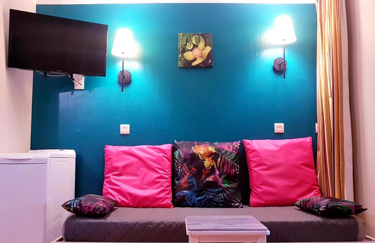 Les Ecrins De La Badine - Hameaux Apartment อิแยร์ ภายนอก รูปภาพ