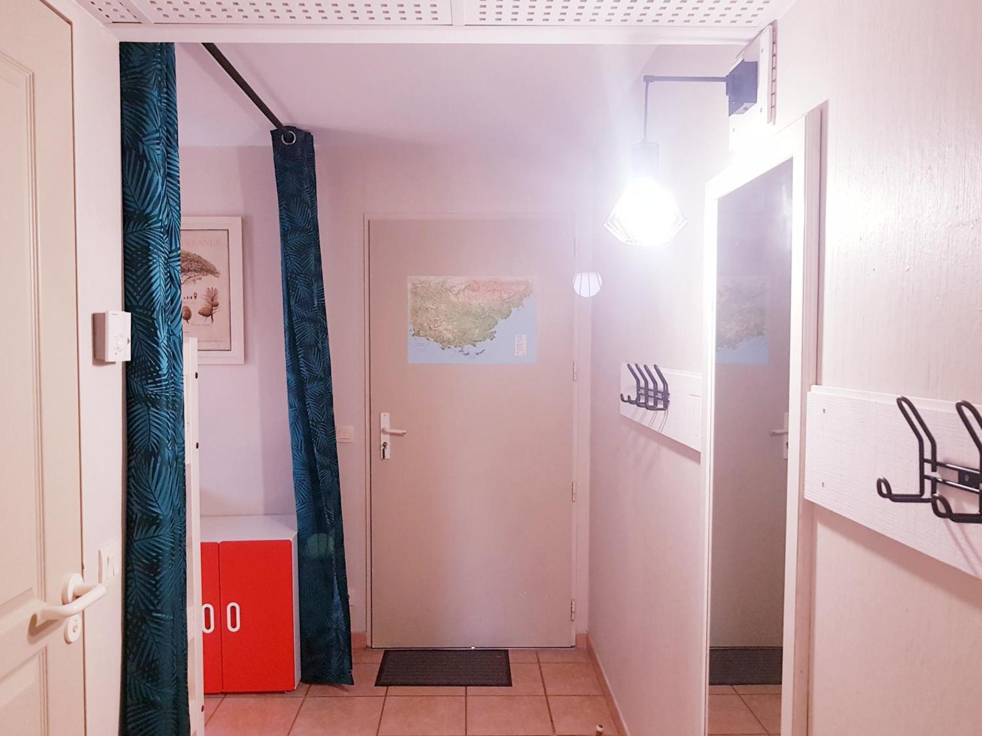 Les Ecrins De La Badine - Hameaux Apartment อิแยร์ ห้อง รูปภาพ