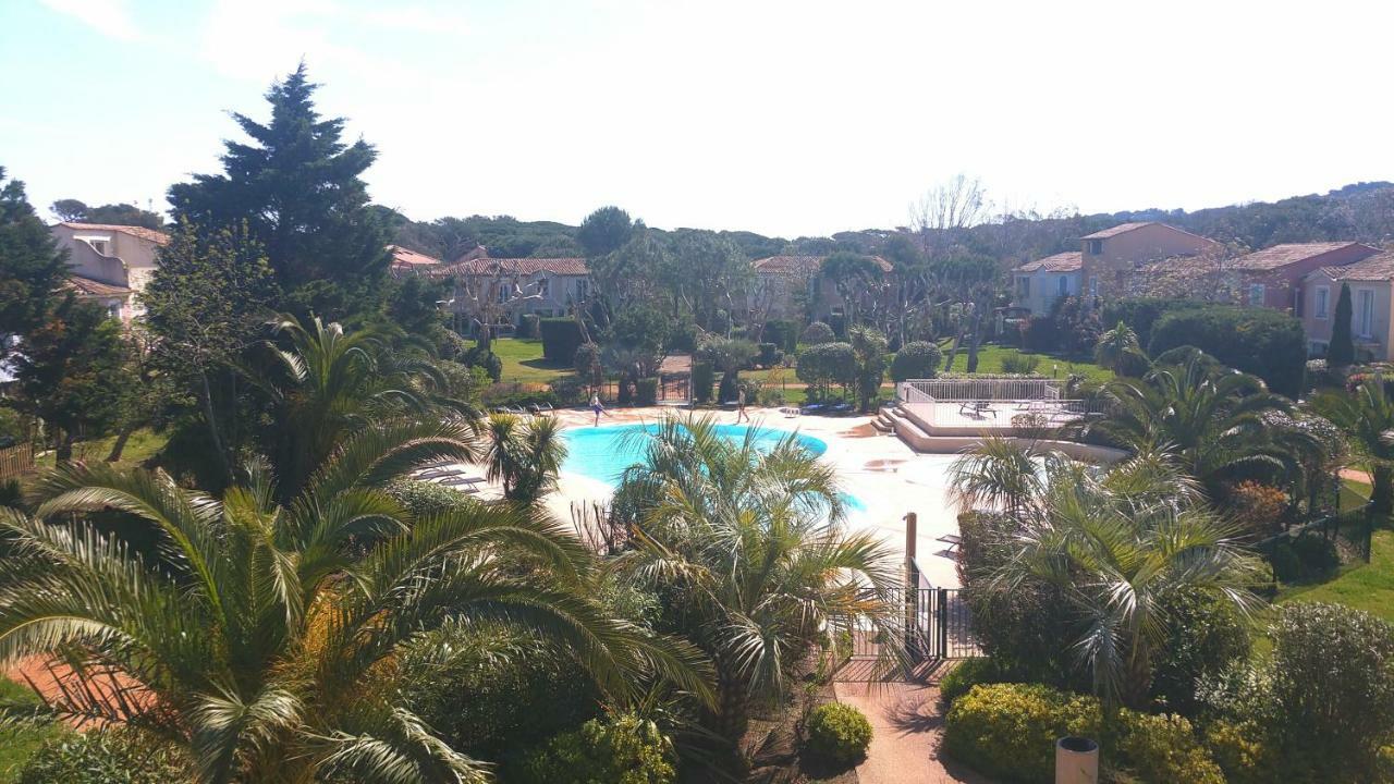 Les Ecrins De La Badine - Hameaux Apartment อิแยร์ ภายนอก รูปภาพ