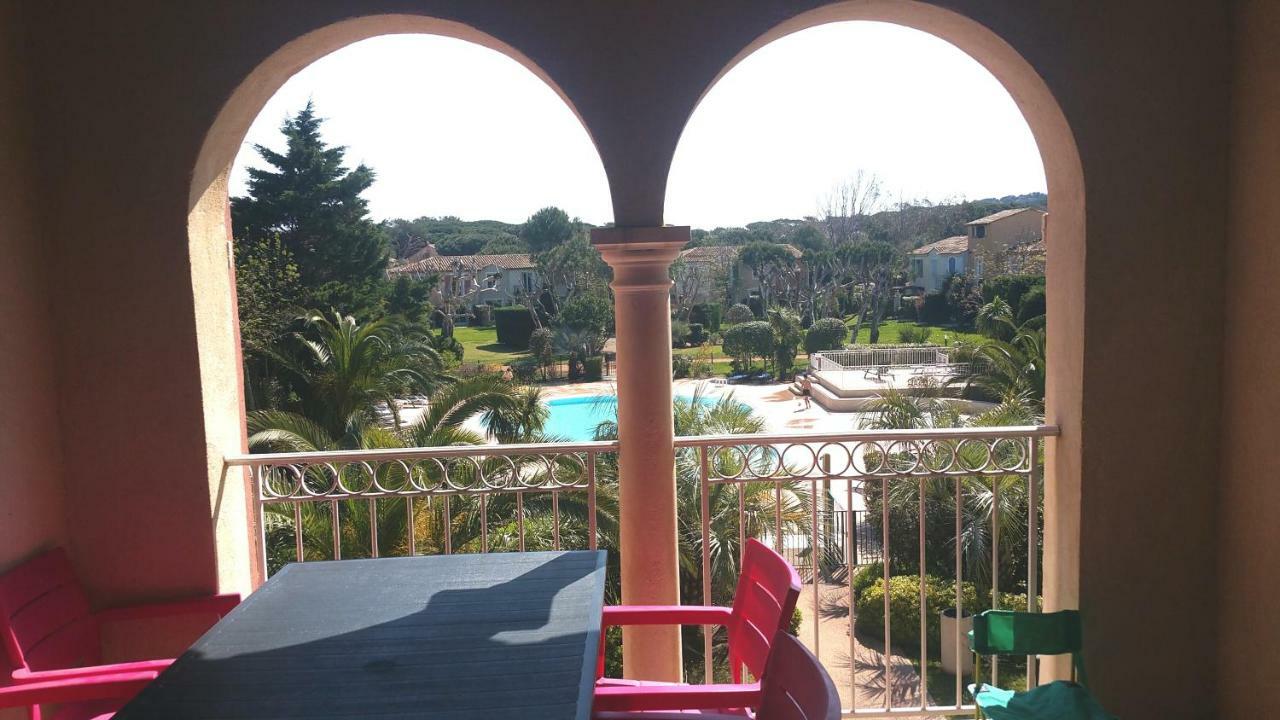 Les Ecrins De La Badine - Hameaux Apartment อิแยร์ ภายนอก รูปภาพ
